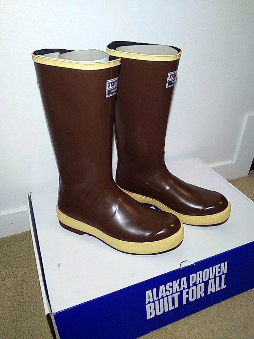 Xtratuf 22272G Legacy 15" Mens Boots Size 11 Brown Neoprene Waterproof New Box